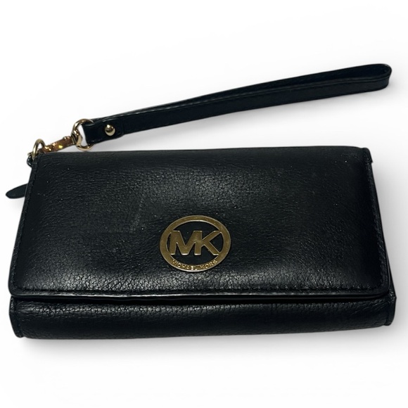Michael Kors Handbags - Michael Kors Black and Gold Wristlet
